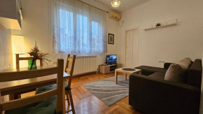 Apartman Leka sa Parkingom
